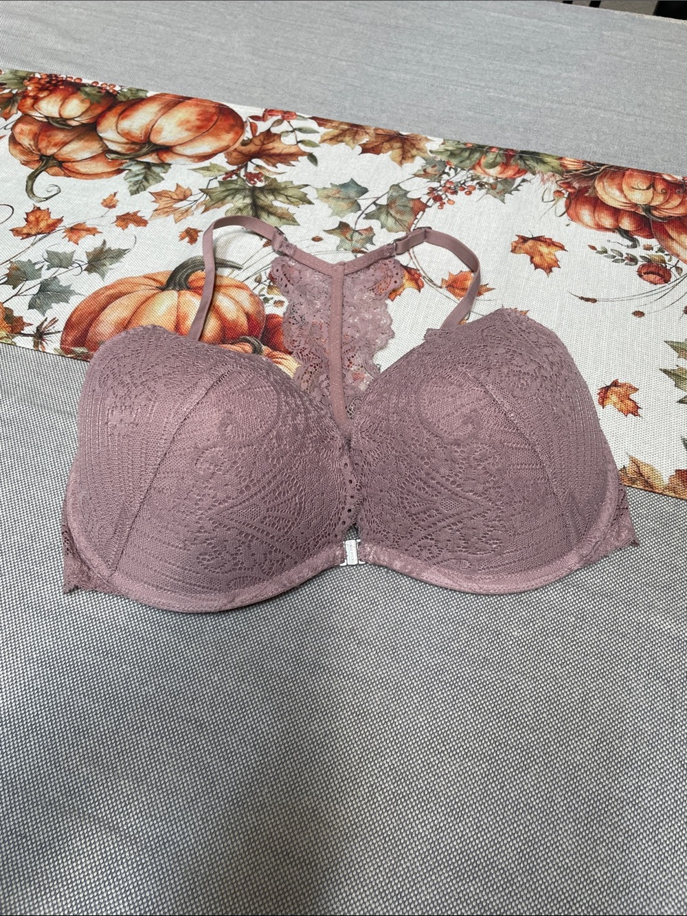Gilly Hicks 34DD Lightly Lined Plunge Lace Racerback Push-Up Bra